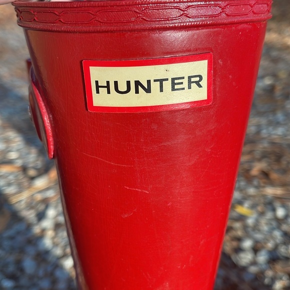 Hunter - Red Tall Gloss Rainboots - 6 - Picture 4 of 6